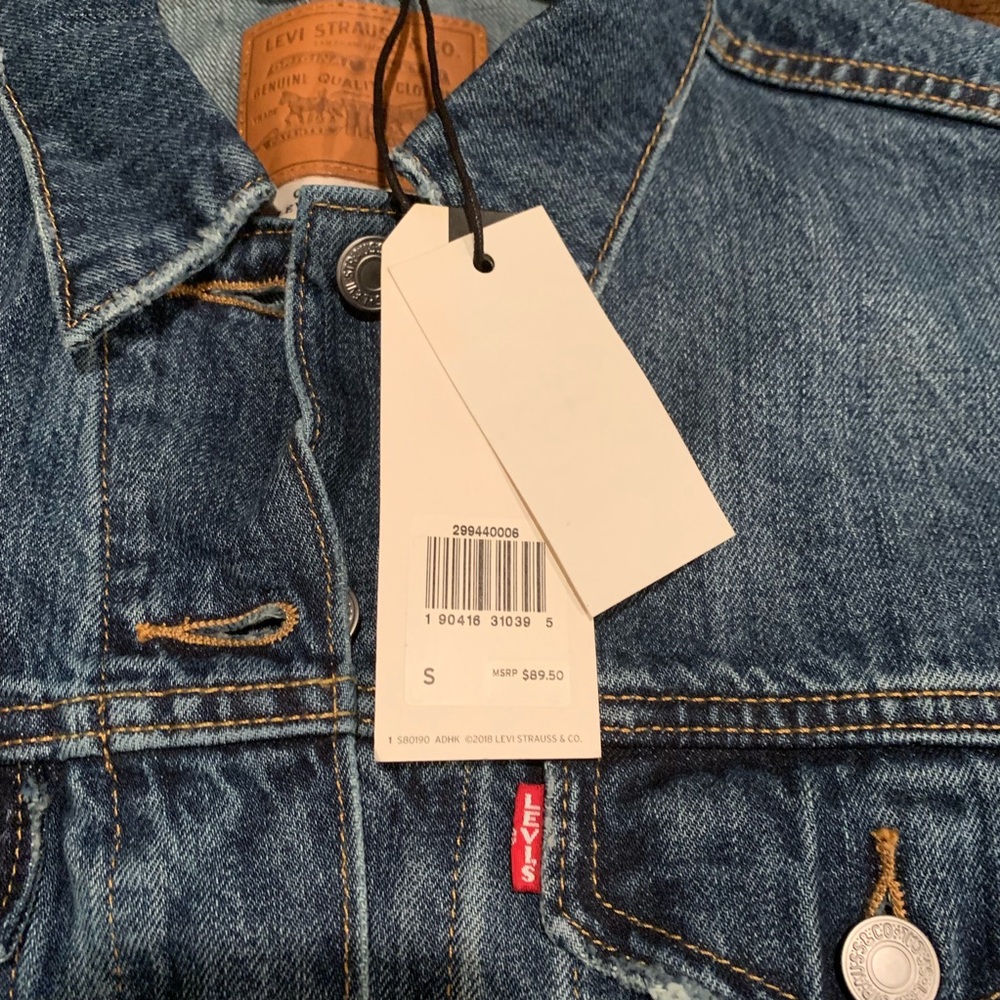 Levi’s Ex-Boyfriend Trucker Jacket - Picture 6 of 8